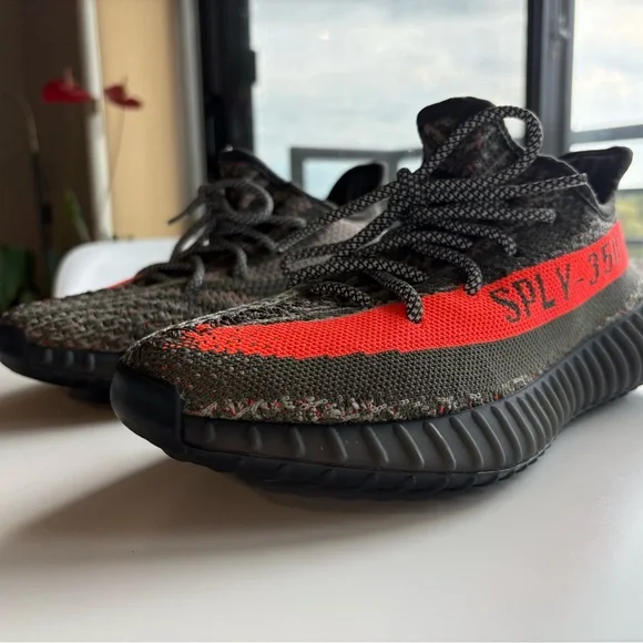 Men’s Yeezy Boost 350 V2 'Carbon Beluga' Size 6 1/2 - Picture 4 of 7